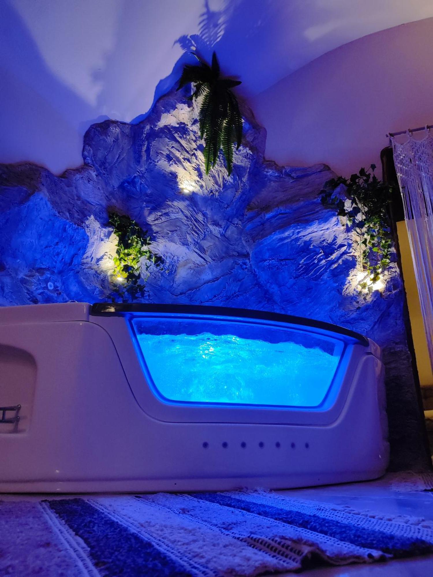 Ethnic Cave Suite Rhodes City Esterno foto